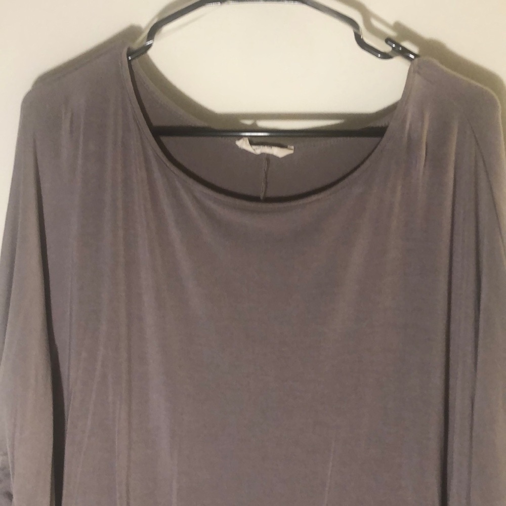 A.gain tunic - Picture 2 of 2